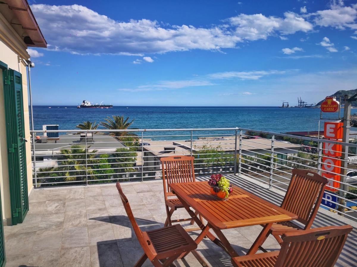 Deluxe Con Terrazza Sul Mare Apartment Savona